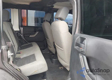 2016 Jeep Wrangler Unlimited Sport из США, поврежденный, VIN 1C4BJWDGXGL286383